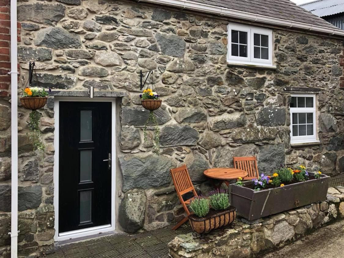 The Grooms Cottage 란러그 외부 사진
